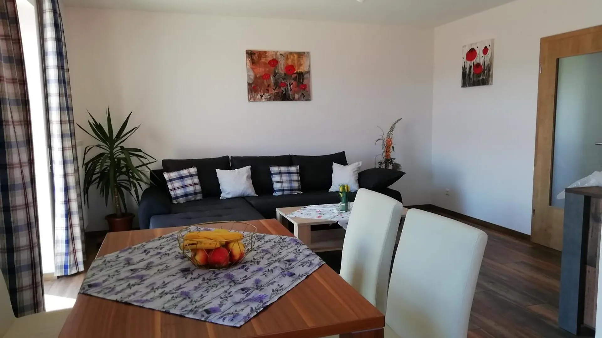 Ferienwohnung Ponyhof Adam Urlaub auf dem Bauernhof Eschlkam