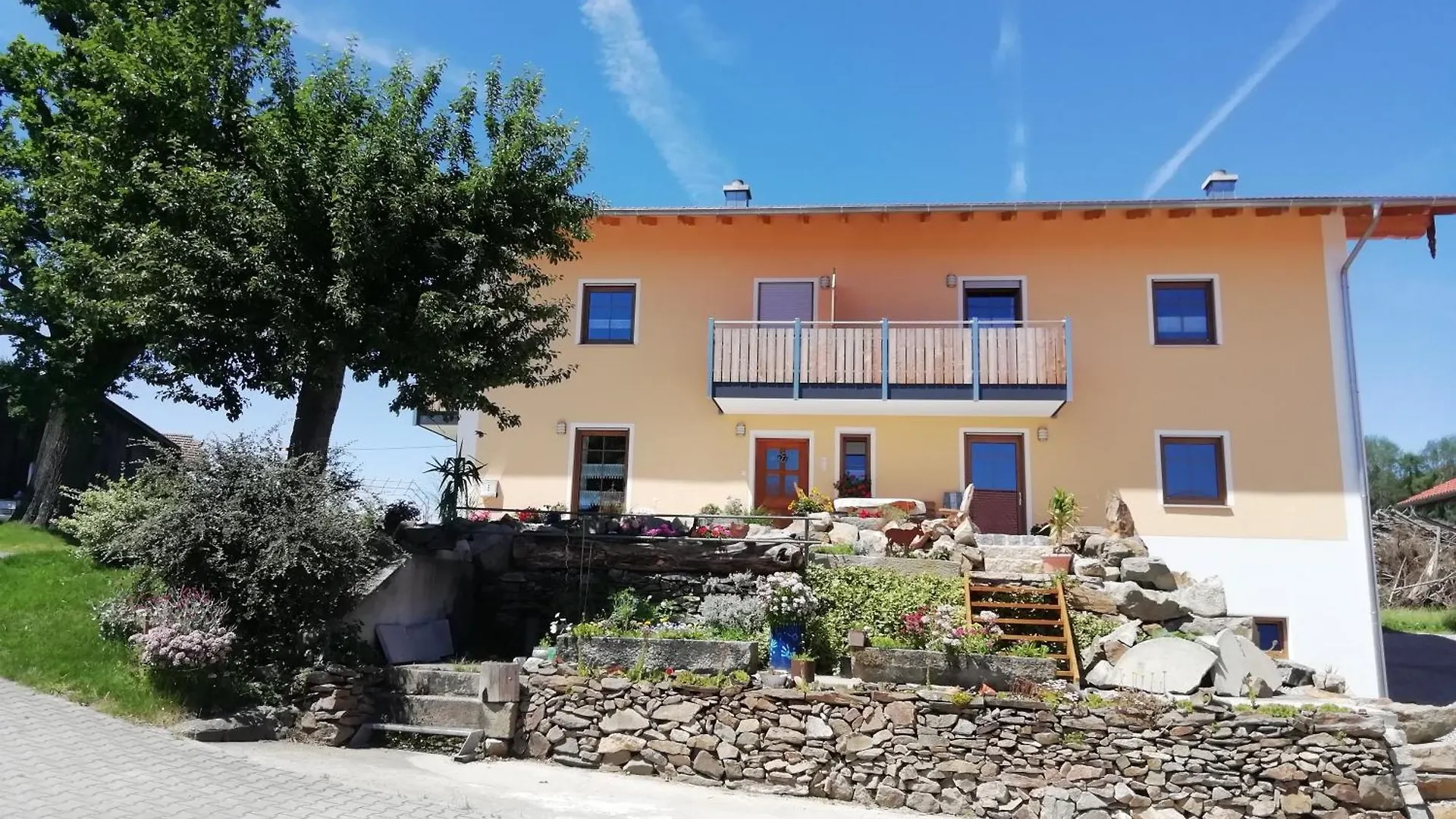 Ferienwohnung Ponyhof Adam Urlaub auf dem Bauernhof Eschlkam